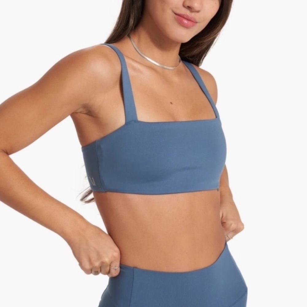 NWT Vuori Evolve Square Neck Bra in Pool Blue